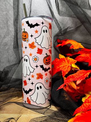 Podzimní termo kelímek s duchy, dýněmi a netopýry na růžovém podkladu 👻🎃🦇🩷 Udrží váš nápoj horký i studený, a ještě vám...